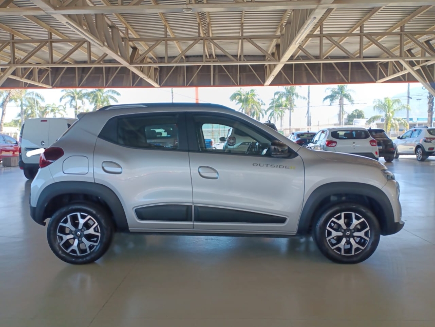 renault kwid 1.0 12v sce flex outsider manual 4p 2025