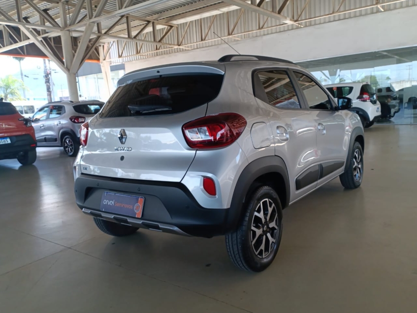 renault kwid 1.0 12v sce flex outsider manual 4p 2025