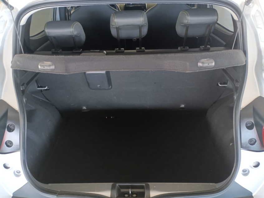 renault kwid 1.0 12v sce flex outsider manual 4p 2025