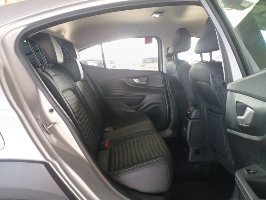 fiat fastback 1.0 turbo 200 hybrid audace cvt hibrido 4p automatico 2025