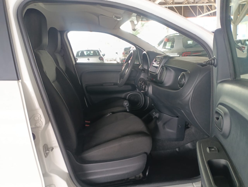 fiat mobi 1.0 evo flex like. manual 4p 2025