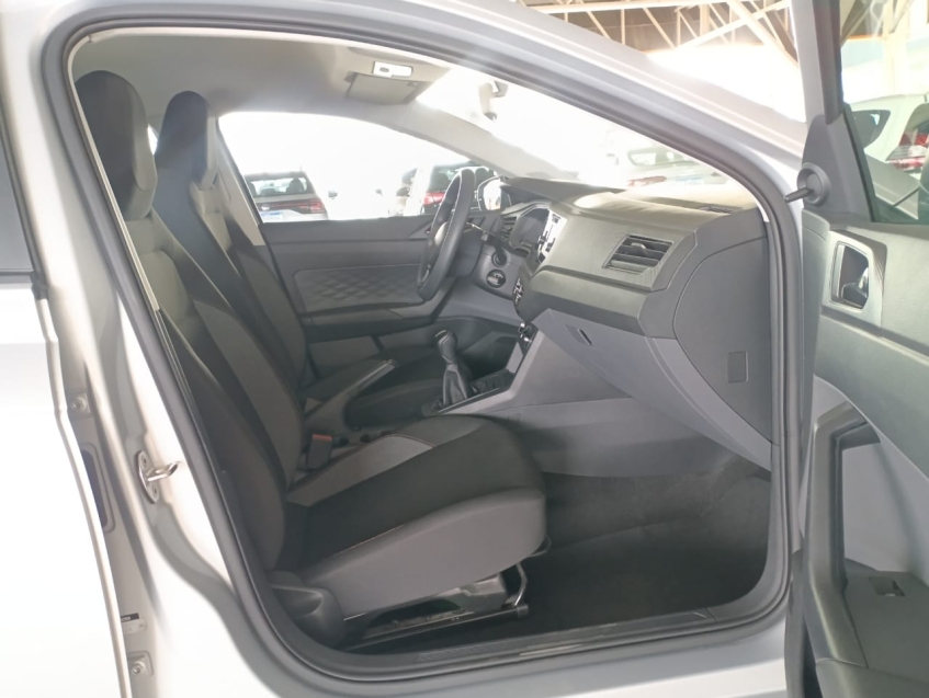 volkswagen polo 1.0 mpi track manual flex 4p 2025