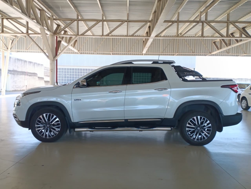 fiat toro 2.0 16v turbo diesel ranch 4wd at9 4p automatico 2025