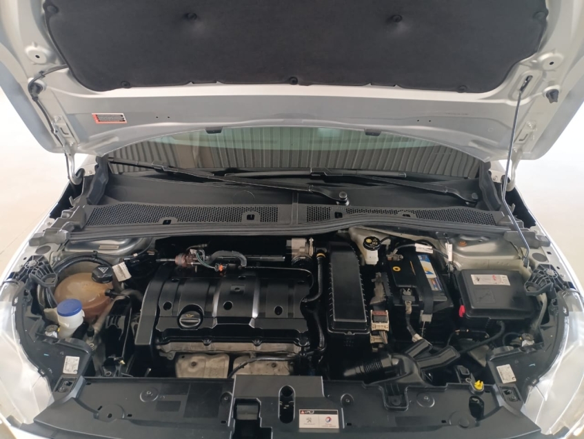 peugeot 208 1.6 16v flex allure at6 1.0 4p automatico 2022