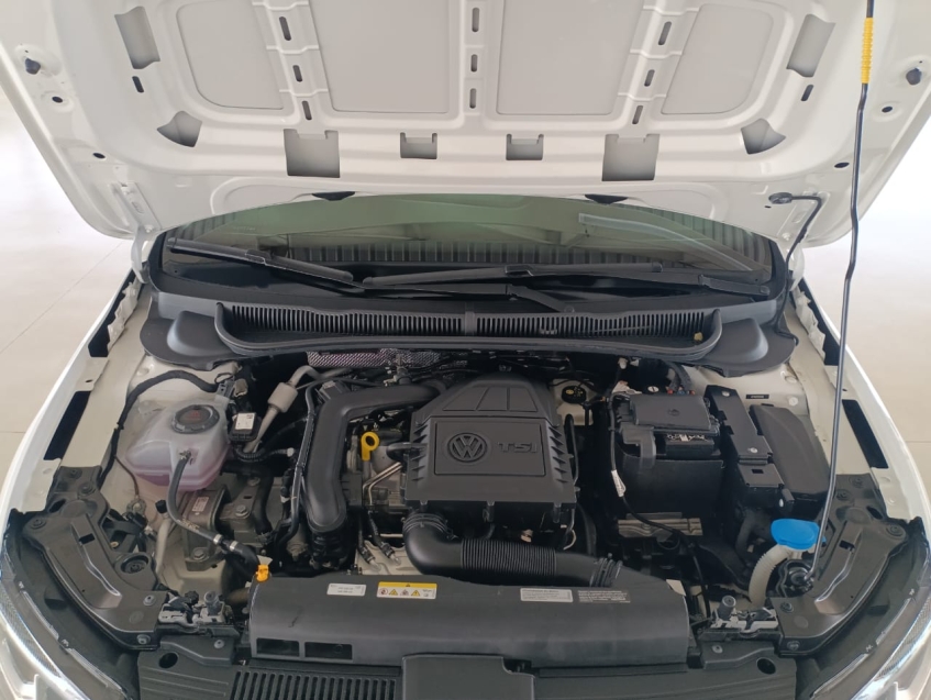 volkswagen polo 1.0 170 tsi highline automatico flex 4p 2025