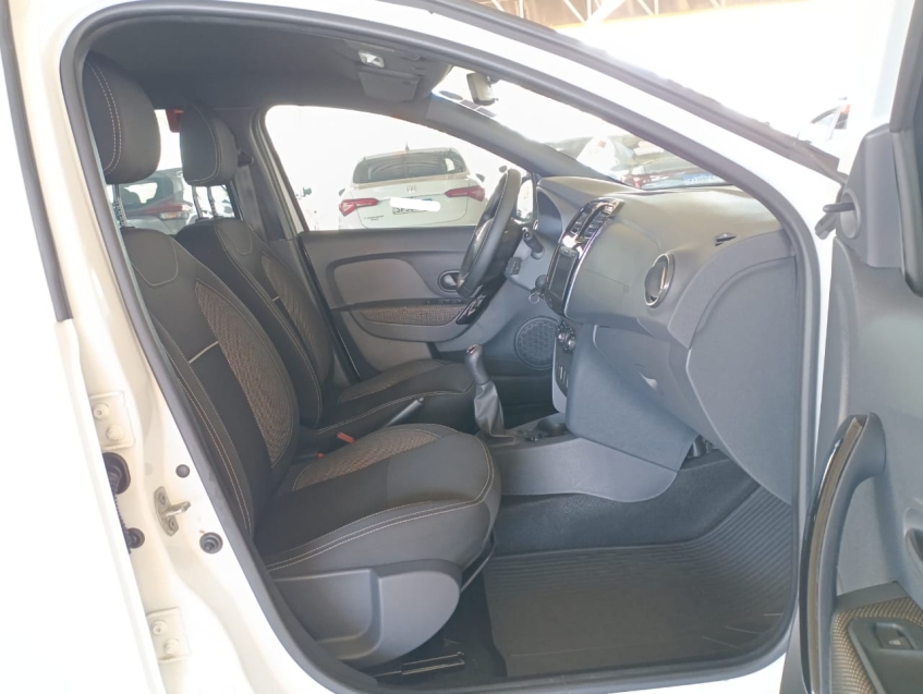 renault logan 1.0 12v sce flex zen manual 4p 202213