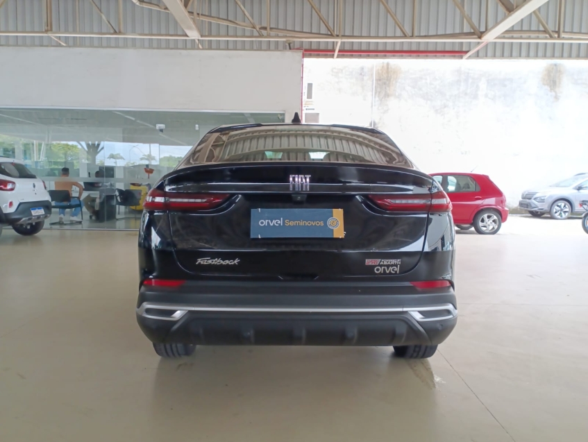 fiat fastback 1.3 turbo 270 flex limited edition at6 4p automatico 20244