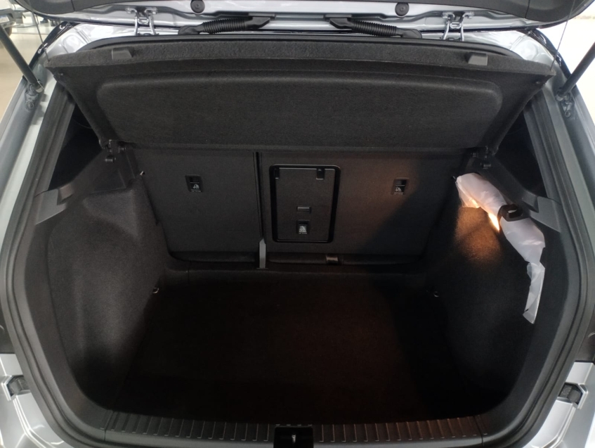 volkswagen taos 1.4 250 tsi total flex highline automatico 4p 202416