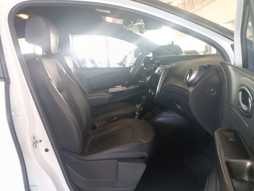 renault captur 1.6 16v sce flex bose x-tronic 4p automatico 202114