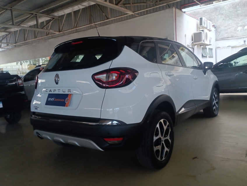 renault captur 1.6 16v sce flex bose x-tronic 4p automatico 20213