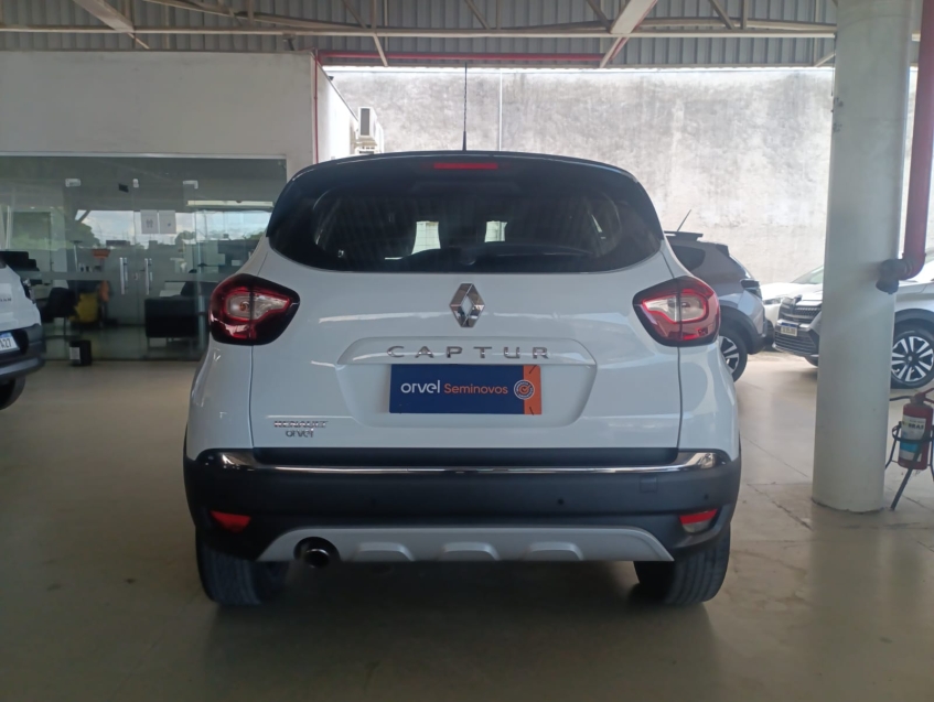 renault captur 1.6 16v sce flex bose x-tronic 4p automatico 20214
