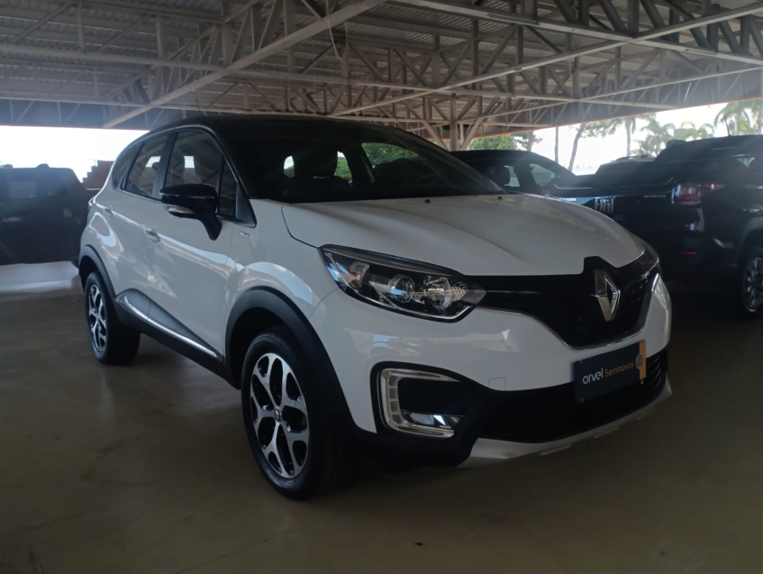 renault captur 1.6 16v sce flex bose x-tronic 4p automatico 20212