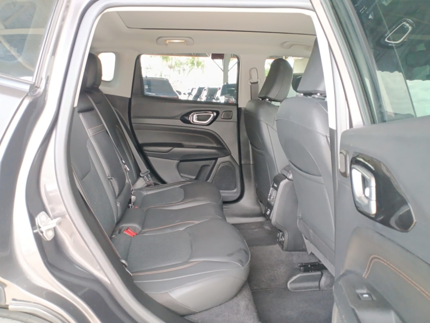 jeep compass 1.3 t270 turbo flex limited at6 4p automatico 202312