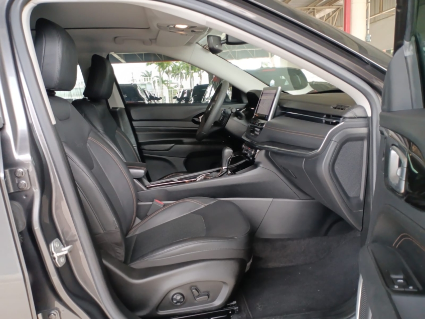 jeep compass 1.3 t270 turbo flex limited at6 4p automatico 202313