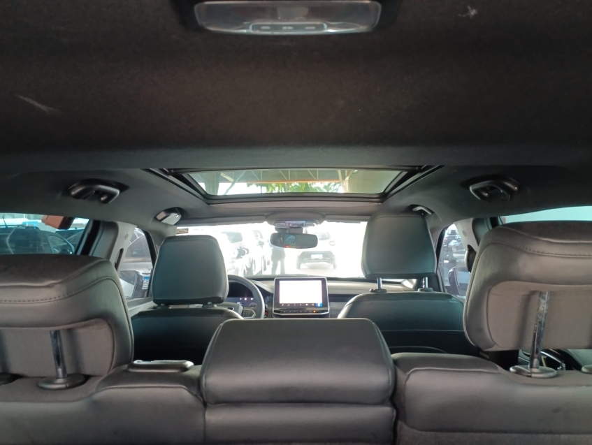 jeep commander 2.0 hurricane 4 turbo gasolina blackhawk at9 4p automatico 202515