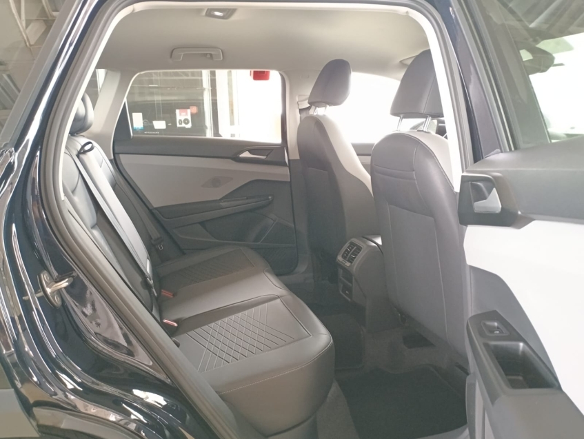 volkswagen taos 1.4 250 tsi total flex comfortline automatico 4p 202213