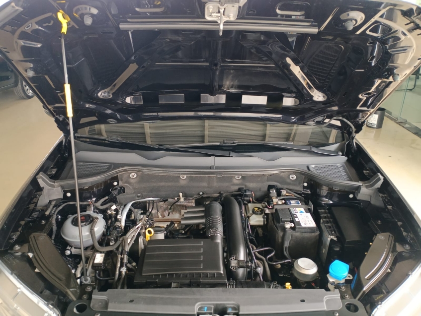 volkswagen taos 1.4 250 tsi total flex comfortline automatico 4p 202215