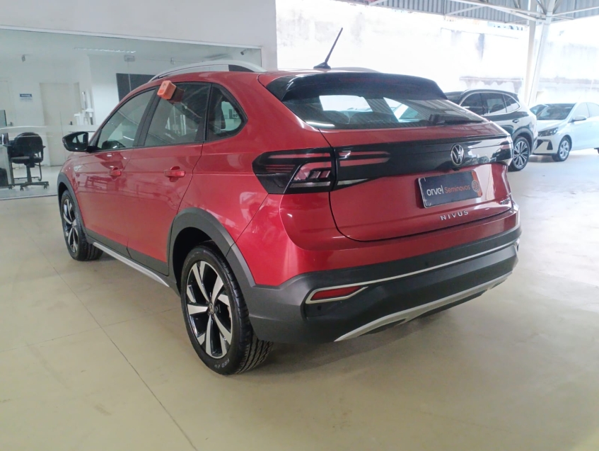 volkswagen nivus 1.0 200 tsi total flex highline automatico 4p 20215