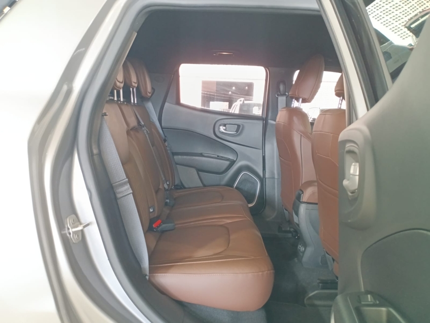 fiat toro 2.0 16v turbo diesel ranch 4wd at9 4p automatico 202513