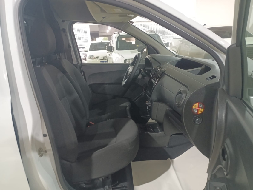 renault kangoo 1.6 16v sce flex advanced manual 4p 202510