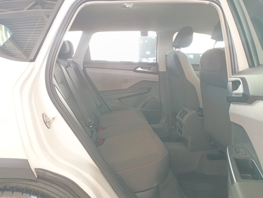 volkswagen taos 1.4 250 tsi total flex comfortline automatico 4p 202213