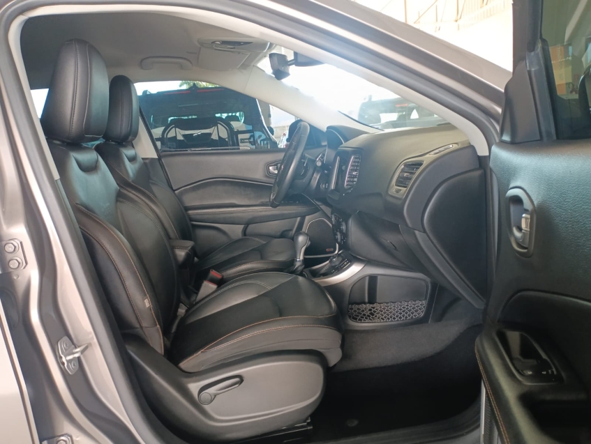 jeep compass 2.0 16v diesel longitude 4x4 automatico 4p 201913
