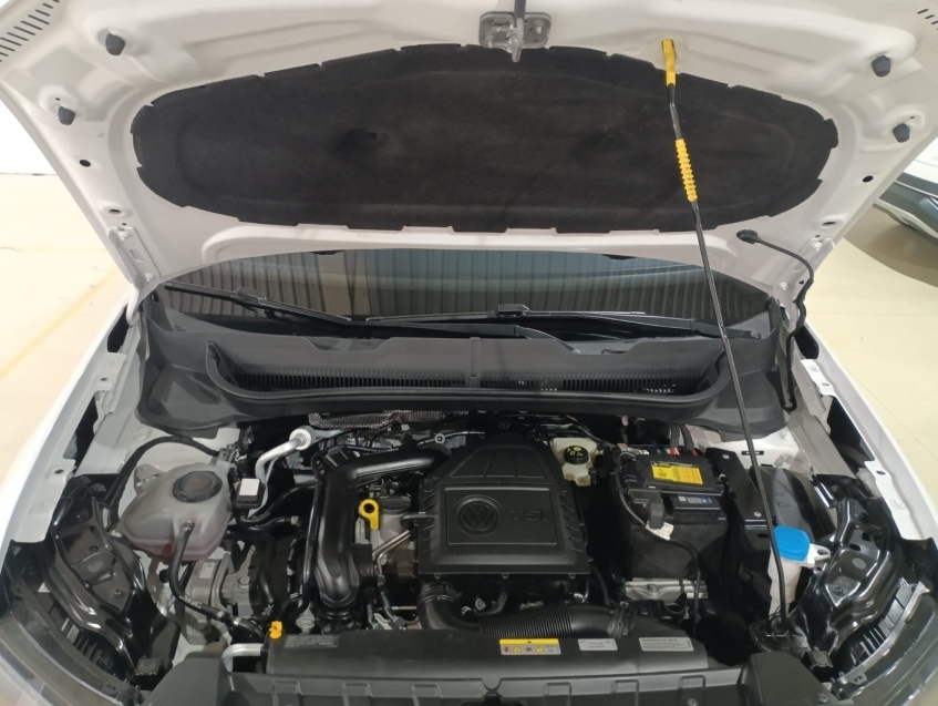 volkswagen t-cross 1.0 200 tsi total flex automatico 4p 202313