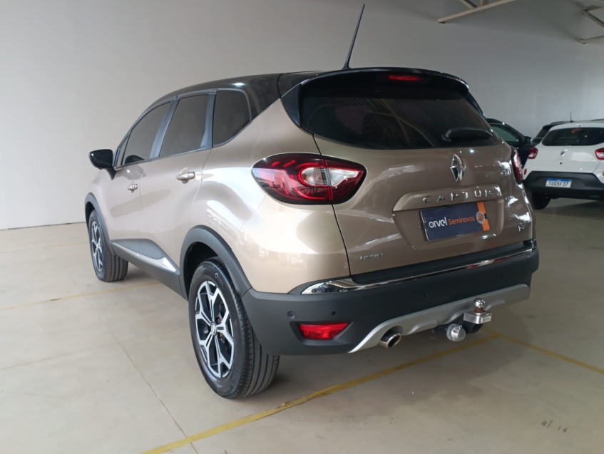 renault captur 1.3 tce flex iconic x-tronic 4p automatico 20225