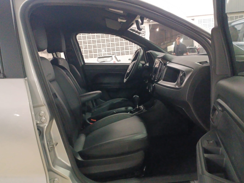 fiat strada 1.0 turbo 200 flex ultra cd cvt 4p automatico 202514