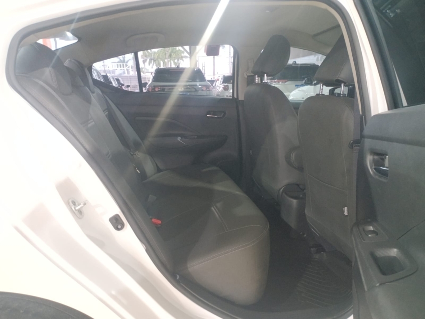 nissan versa 1.6 16v flex sense xtronic 4p automatico 202612