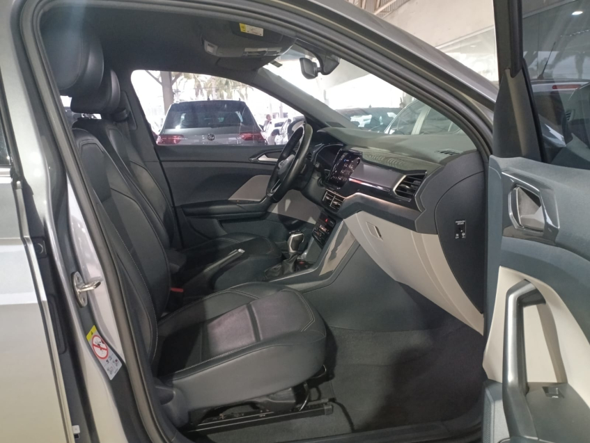 volkswagen t-cross 1.4 250 tsi total flex highline automatico 4p 202214
