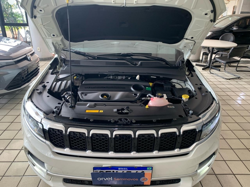 jeep commander 2.0 td380 turbo diesel overland at9 4p automatico 2023