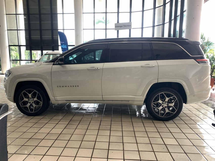 jeep commander 2.0 td380 turbo diesel overland at9 4p automatico 2023