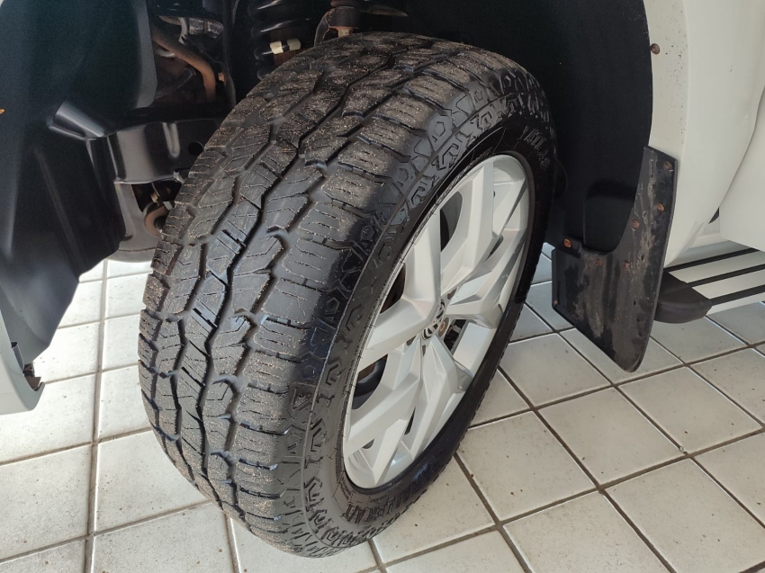 volkswagen amarok 3.0 v6 tdi diesel highline cd 4motion automatico 4p 2023