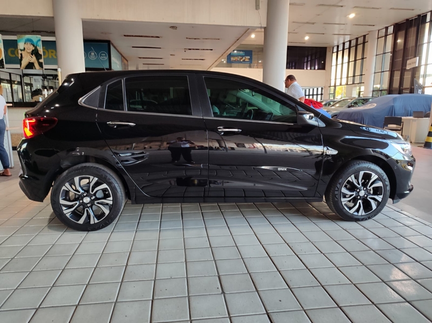 chevrolet onix 1.0 turbo flex premier automatico 4p 2024