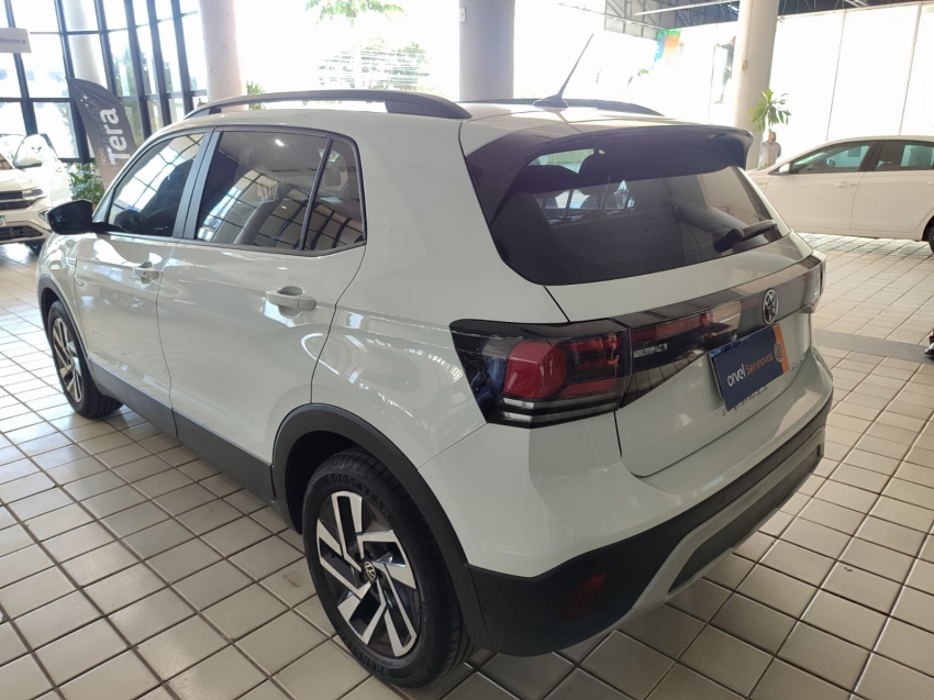 volkswagen t-cross 1.0 200 tsi total flex comfortline automatico 4p 2025