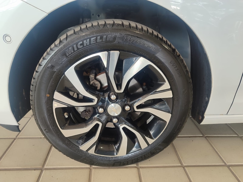 chevrolet onix 1.0 turbo flex premier automatico 4p 2024