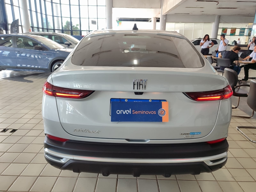 fiat fastback 1.0 turbo 200 hybrid audace cvt flex 4p automatico 2025