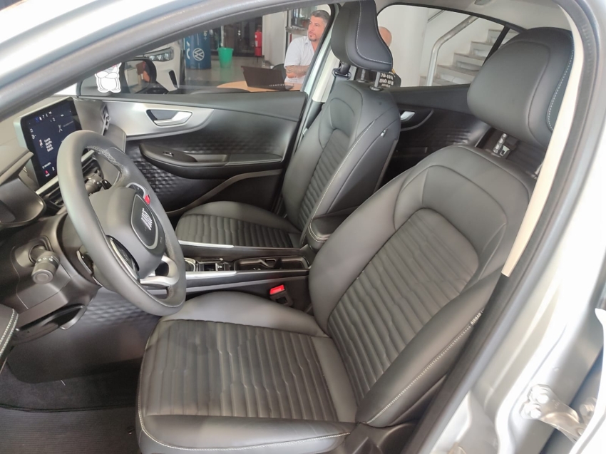 fiat fastback 1.0 turbo 200 hybrid audace cvt flex 4p automatico 2025
