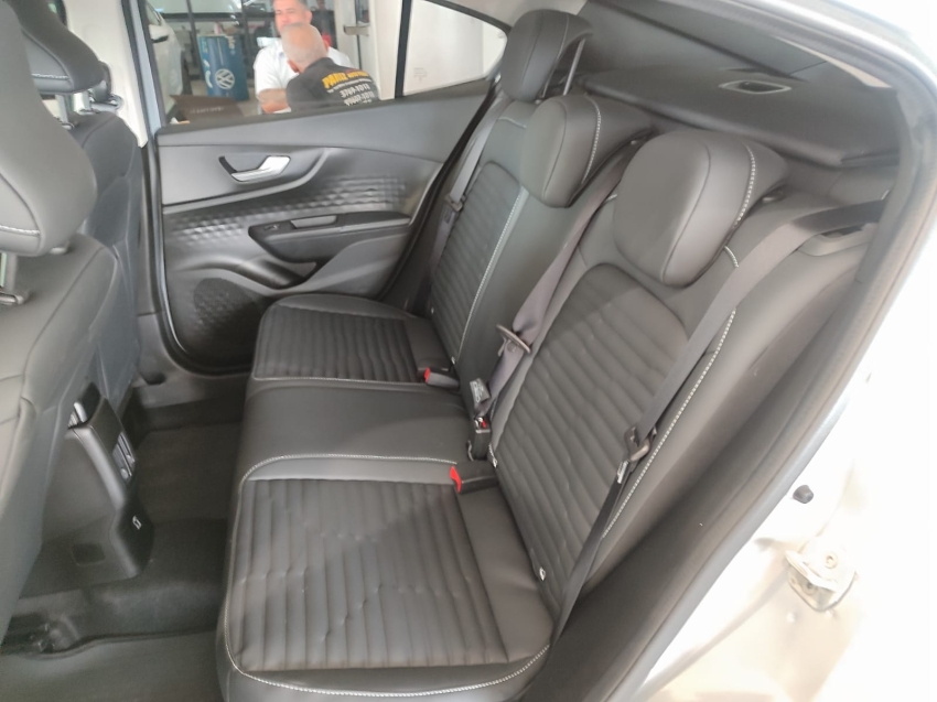 fiat fastback 1.0 turbo 200 hybrid audace cvt flex 4p automatico 2025