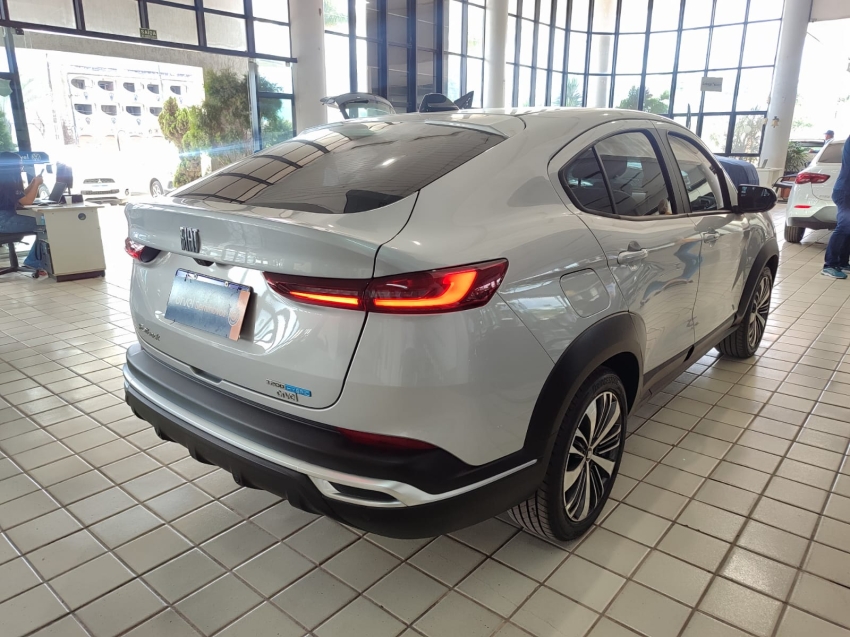 fiat fastback 1.0 turbo 200 hybrid audace cvt flex 4p automatico 2025