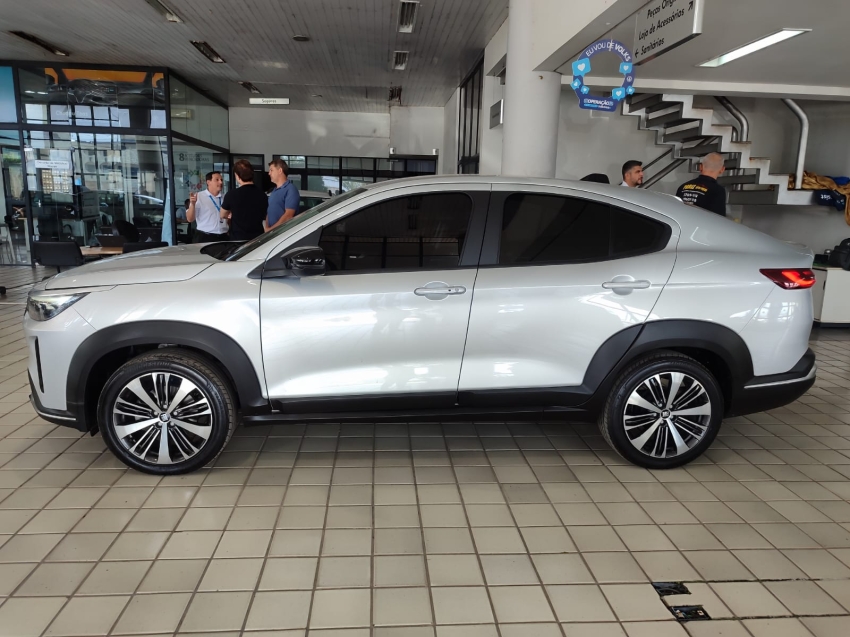 fiat fastback 1.0 turbo 200 hybrid audace cvt flex 4p automatico 2025