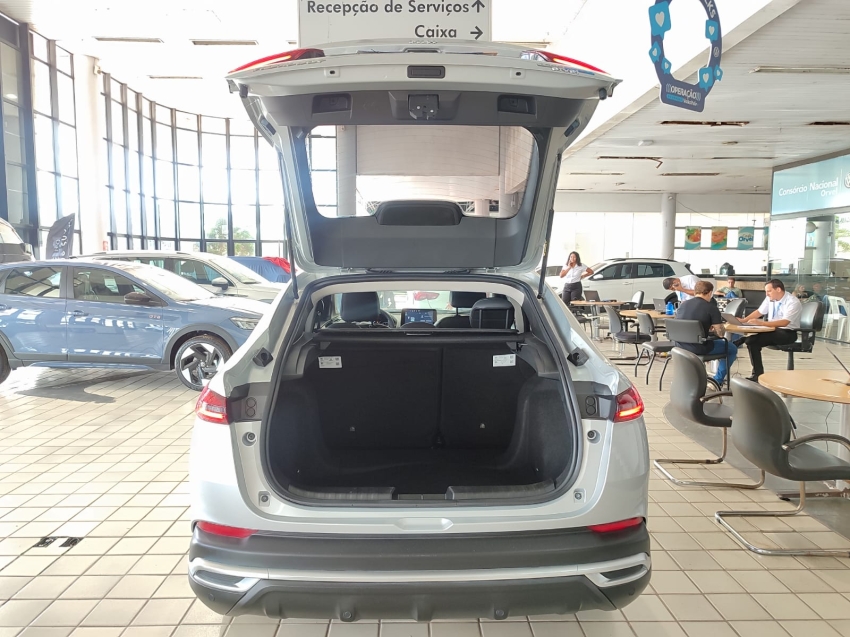 fiat fastback 1.0 turbo 200 hybrid audace cvt flex 4p automatico 2025