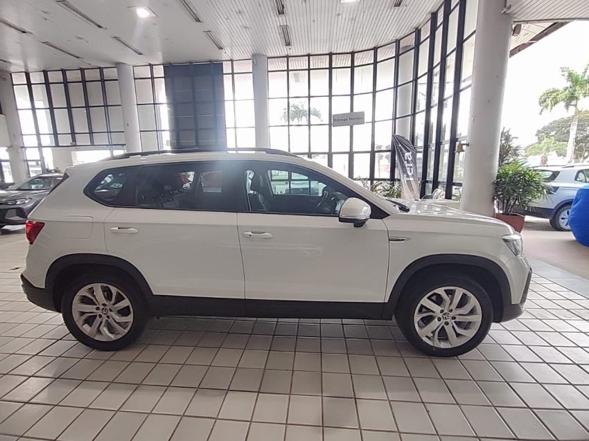 volkswagen taos 1.4 250 tsi total flex comfortline automatico 4p 2022