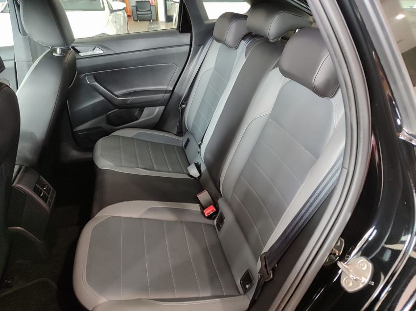volkswagen nivus 1.0 200 tsi total flex highline automatico 4p 2024