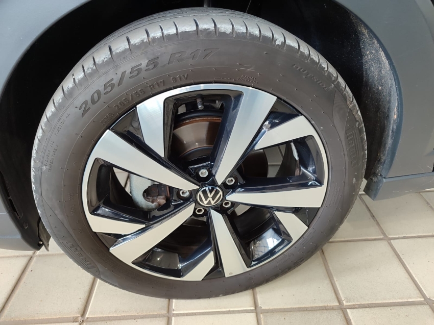 volkswagen nivus 1.0 200 tsi total flex highline automatico 4p 2024