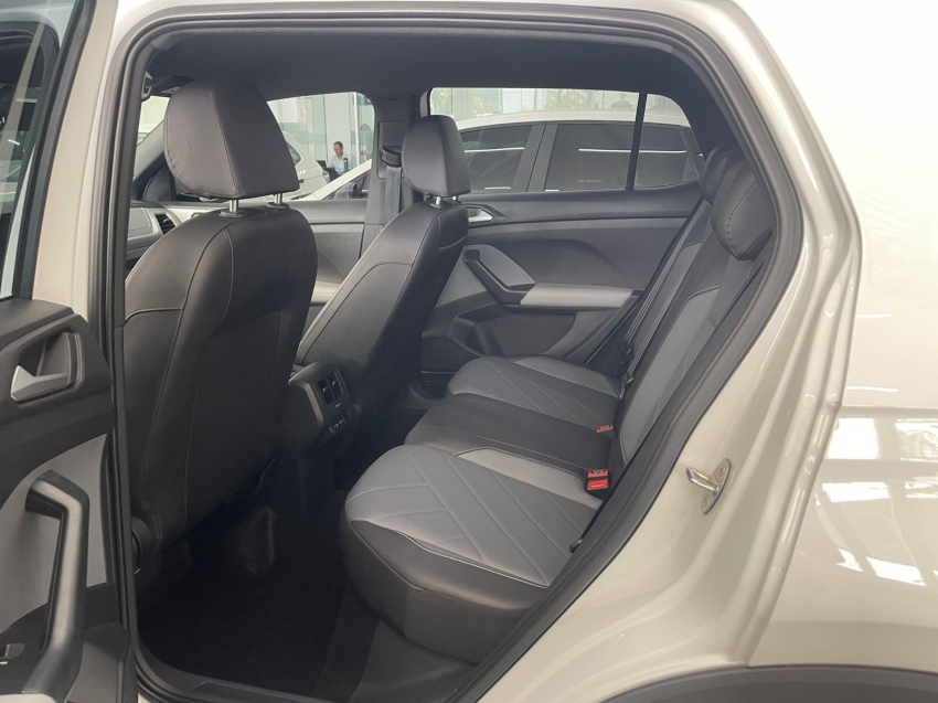 volkswagen t-cross 1.0 200 tsi total flex comfortline automatico 4p 20258