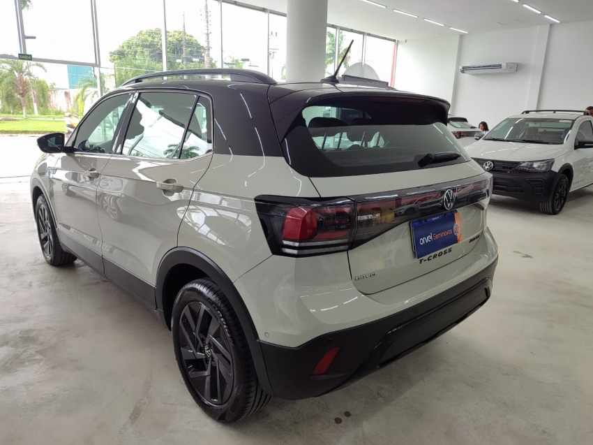volkswagen t-cross 1.4 250 tsi total flex highline automatico 4p 20257