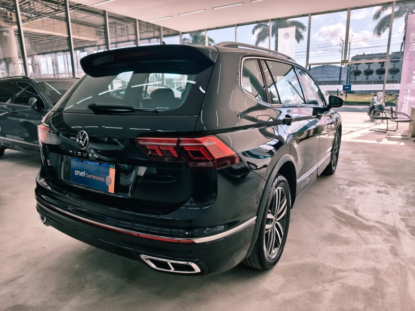 volkswagen tiguan 2.0 300 tsi gasolina allspace r-line automatico flex 4p 20245