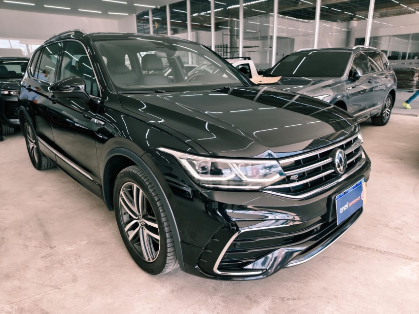 volkswagen tiguan 2.0 300 tsi gasolina allspace r-line automatico flex 4p 20241